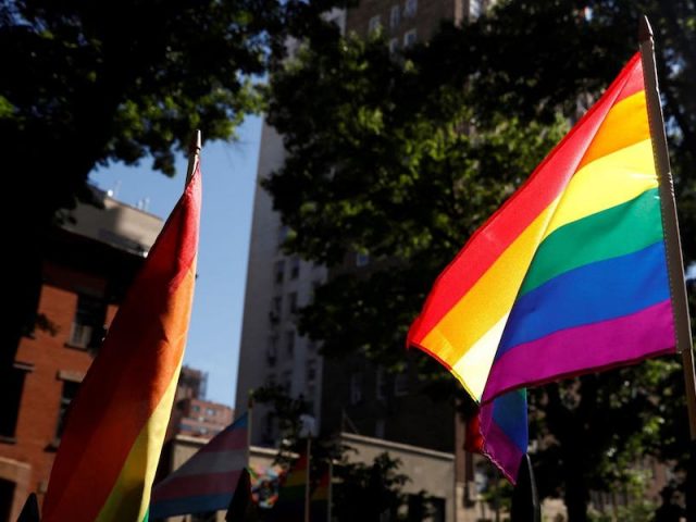 La creciente deuda de AMLO con la comunidad LGBT+