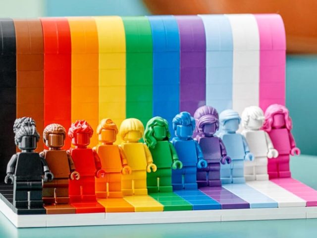 “Todos son asombrosos”: Lego lanzará el primer set LGBTQ+