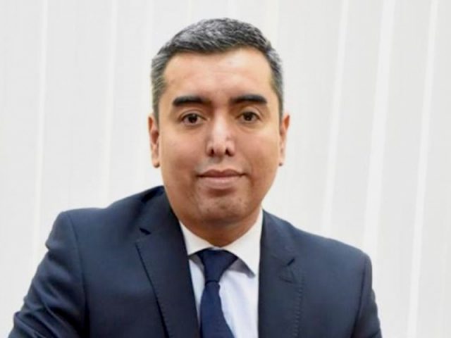 Ordenan separar de Morena a diputado que apoyó comentario de que “los gays eran una plaga»